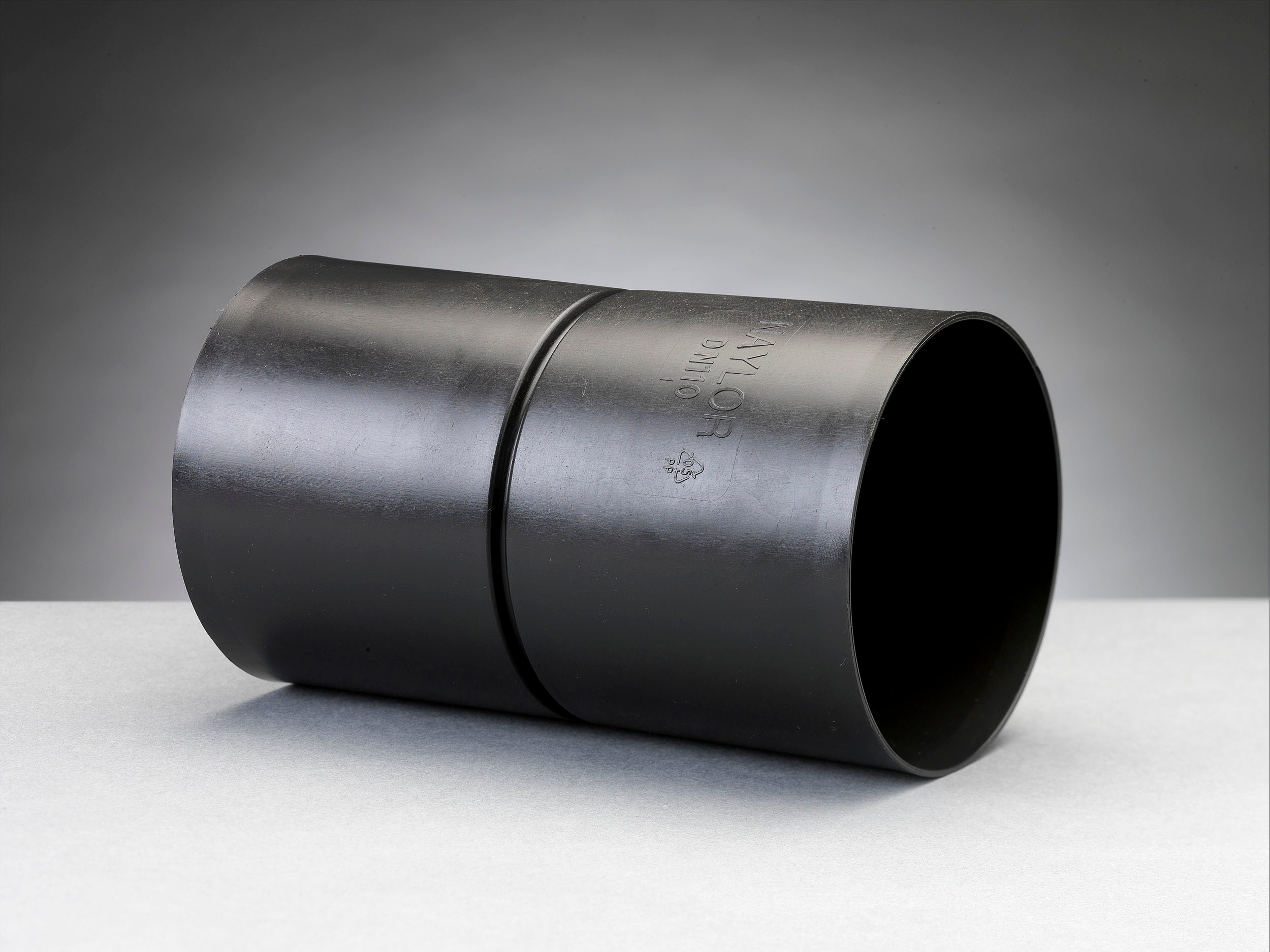 Naylor MetroDuct Standard Coupling - 110mm - Black Price Comparisons | Compare The Build