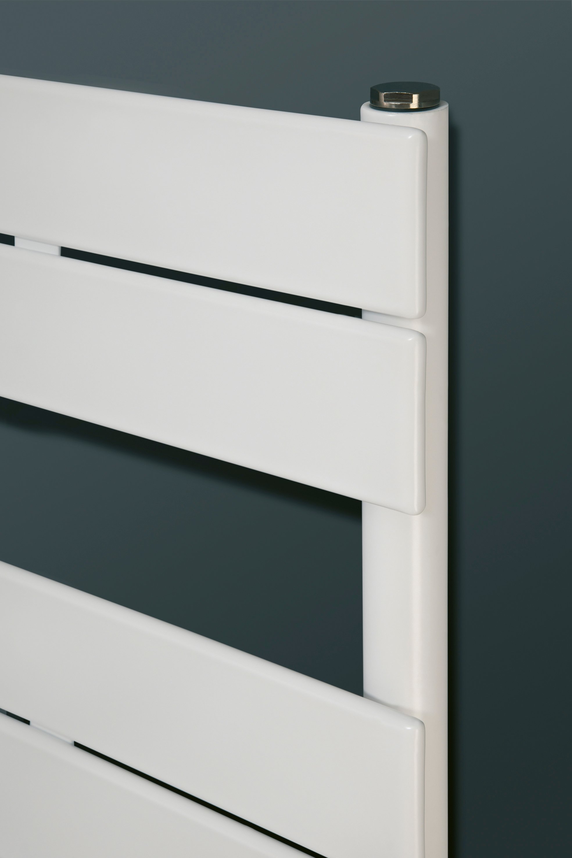Eucotherm Mars Primus Flat Panel Towel Radiator - 1420 x 600mm - White Price Comparisons | Compare The Build