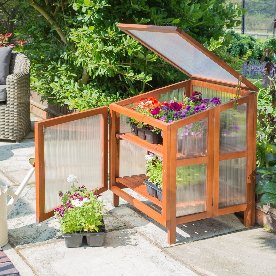 Rowlinson Hardwood Coldframe 800 x 600 x 610mm Price Comparisons | Compare The Build